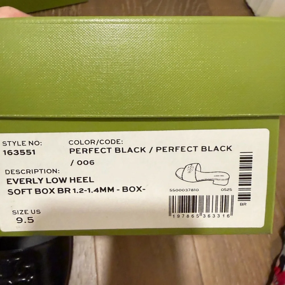 Tory Burch Black Patent Leather Low Heel Slide Sandals - Picture 9 of 11